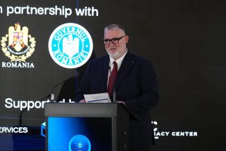 Adrian Victor Vevera vorbind despre rolul inteligenței artificiale în piața muncii