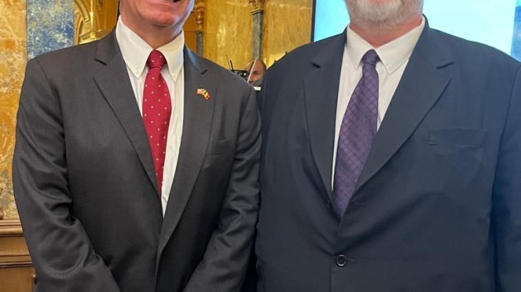 ICI București, prezent la lansarea albumului „România și Statele Unite ale Americii – 145 de ani de relații politico-militare” în contextul sărbătoririi a 250 de ani de independență a SUA