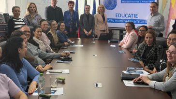 echipa UNIFARM participând la sesiune de educație anticorupție organizată de Direcția Generală Anticorupție
