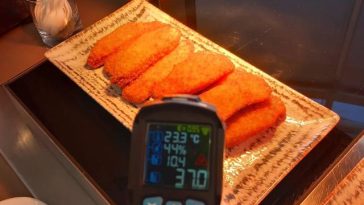 ANPC a dat amenzi de peste 50.000 de lei după un control la Aeroportul ”Henri Coandă”/ Au fost găsite produse alimentare fără elemente de identificare, agregate frigorifice neigienizate, paviment şi mobilier deteriorate