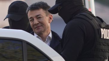 Fostul director al Serviciului de Informaţii şi Securitate din R. Moldova Alexandru Bălan, predat vineri autorităţilor din R. Moldova – oficial/ El a fost condamnat pentru tentativă de trădare prin transmitere de informaţii secrete de stat – FOTO, VIDEO