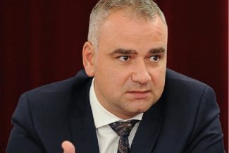Marius Bodea, senator USR: DNA Iaşi este a doua casă a lui Mihai Chirica. Îşi petrece mai mult timp acolo decât la primărie. E greu să obţii bani pentru oraş, fondurile europene ocolesc corupţia