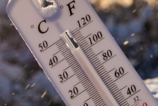 ANM: Temperaturile vor scădea în toată ţara, iar joi şi vineri va fi deosebit de rece pentru această perioadă/ Vor fi şi perioade cu ploi, respectiv ninsori la munte, iar vântul va avea intensificări