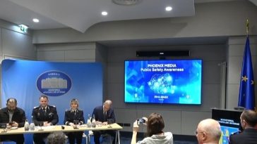 Parteneriat public-privat pentru ca autorităţile să folosească panourile publicitare digitale din Bucureşti şi alte 17 oraşe – Se vor transmite avertismente cu privire la copiii dispăruţi, persoanele urmărite sau evadate şi avertizările de vreme severă
