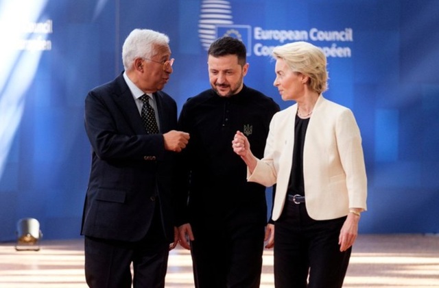 UPDATE-UE validează definitiv împrumutul de 90 de mld. € destinat Ucrainei şi impune noi sancţiuni Rusiei, după ridicarea vetoului Ungariei. Zelenski, în drum către summitul de la Ayia Napa Marina, speră la prima plată ”la sfârşitul lui mai, începutul lui