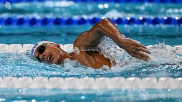 Înot: David Popovici, campion național cu ștafeta de 4×100 m liber a CS Dinamo