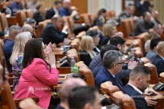 UPDATE Parlament/ Moţiunea de cenzură – citită în plen de Petrişor Peiu; dezbaterea şi votul – marţi