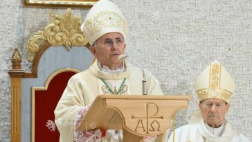 Iași: Scrisoarea Pastorală a episcopului romano-catolic Iosif Păuleț - îndemn la speranță și lumină pentru credincioși