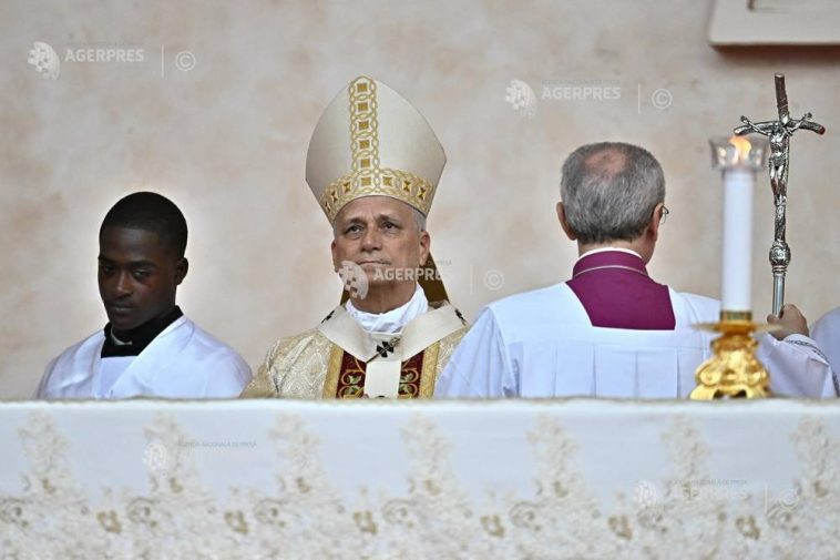 Papa Leon al XIV-lea revine la Roma la finalul turneului african