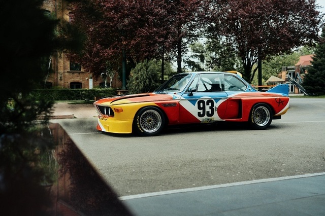 Primul BMW Art Car, o lucrare de Alexander Calder, este expus la Bucureşti, în cadrul RAD Art Fair
