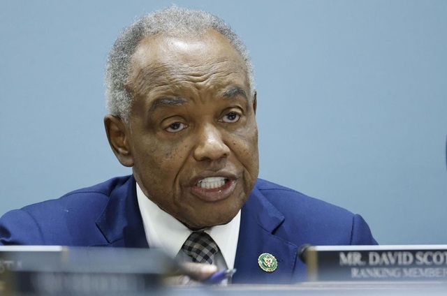 Reprezentantul democrat din Georgia David Scott, aflat în post din 2003 şi care candida la al 13-lea mandat consecutiv, a murit a vârsta de 80 de ani