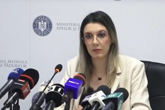 Diana Buzoianu: Am aflat că se pregătesc să fie date concursuri de către reprezentanţii PSD, ca să fie ocupate anumite posturi-cheie din instituţii. Vă garantez, nu vom permite un astfel de teatru de prost gust, pe banii şi pe nervii românilor