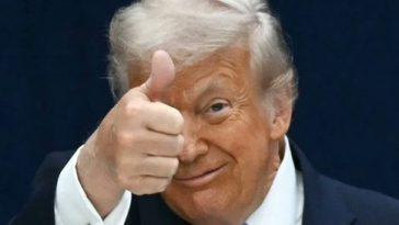 Lupte interne între ”intransigenţi” şi ”moderaţi” destabilizează Iranul, se bucură Trump şi ironizează Teheranul căruia-i ”este foarte greu să stabilească cine este liderul”. ”Ei pur şi simplu nu ştiu”