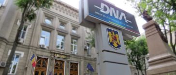 DNA: Şase reţineri în cazul de corupţie de la Bistriţa-Năsăud/ Printre inculpaţi, administratorul public al judeţului şi doi şefi din Consiliul Judeţean/ Ce acuzaţii li se aduc