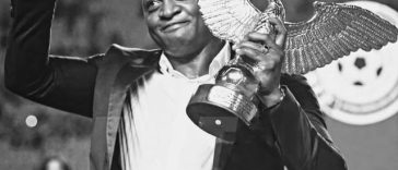 Fotbal: A decedat, la 40 de ani, Michael Eneramo, fost internaţional nigerian. Bărbatul a suferit un atac de cord în timpul unui meci