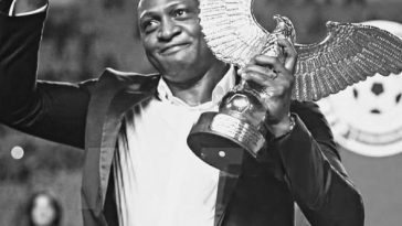 Fotbal: A decedat, la 40 de ani, Michael Eneramo, fost internaţional nigerian. Bărbatul a suferit un atac de cord în timpul unui meci