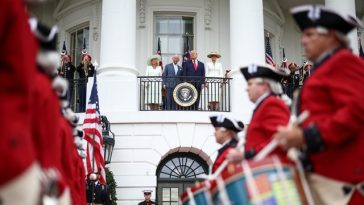 Dineu la Casa Albă în onoarea Regelui Charles – Subiectul delicat al conflictului din Orientul Mijlociu, introdus în discurs de Donald Trump / Regele a subliniat din nou importanţa NATO şi a AUKUS / Glume cu tâlc / Meniul servit – VIDEO
