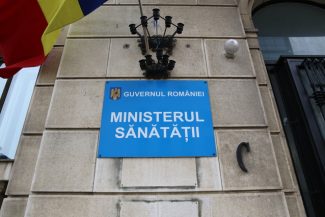Ministrul interimar al Sănătăţii a cerut Inspecţiei Sanitare să facă un control la cabinetul din Bucureşti unde o femeie a intrat în comă şi a murit, în urma unei proceduri estetice/ Inspectorii au găsit cabinetul închis