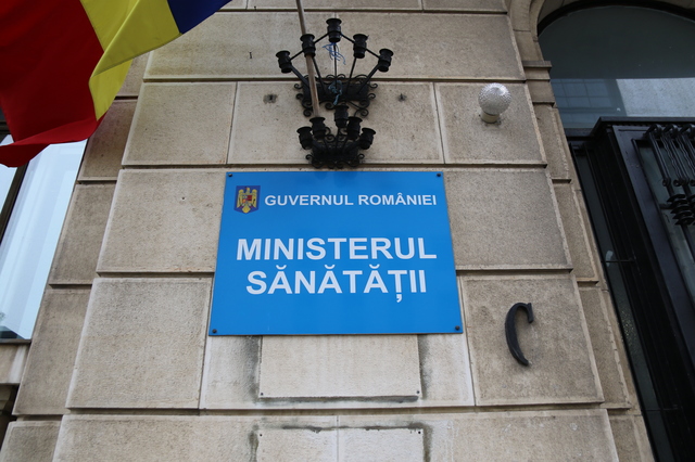 Ministrul interimar al Sănătăţii a cerut Inspecţiei Sanitare să facă un control la cabinetul din Bucureşti unde o femeie a intrat în comă şi a murit, în urma unei proceduri estetice/ Inspectorii au găsit cabinetul închis