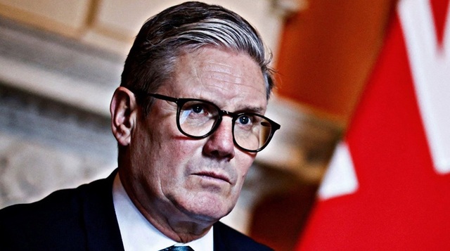 Premierul laburist Keir Starmer, sub ameninţarea unei anchete parlamentare în scandalul Epstein-Mandelson