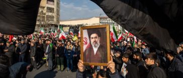 “Grav rănit”, noul lider suprem iranian ar fi îngrijit chiar de preşedintele ţării, potrivit New York Times