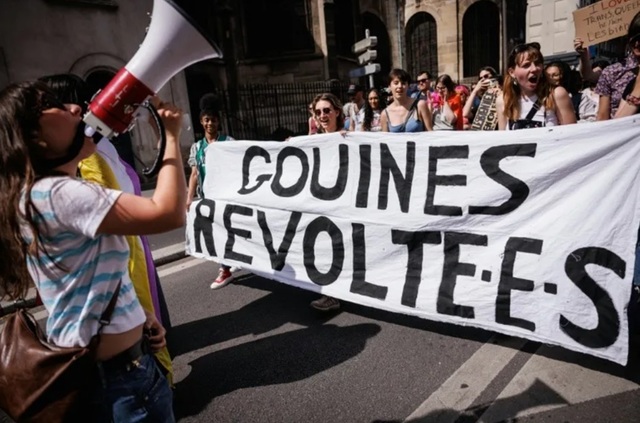 Aproximativ 1.000 de persoane manifestează la Paris, de Ziua Vizibilităţii Lesbiene