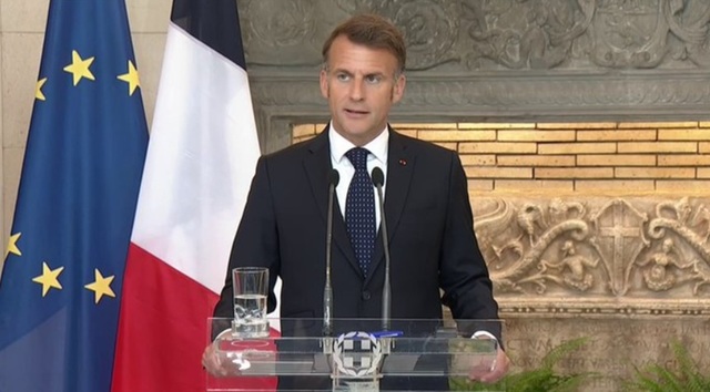 Macron pledează, la Atena, în favoarea unei eşalonări a datoriei europene din perioada covid-19 şi unor noi împrumuturi comune