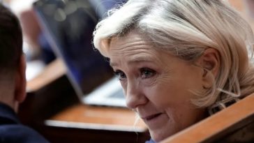 Le Pen îl acuză de Macron de ”trumpizare”, după o ieşire a şefului statului pe tema medicilor străini