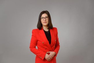 Monica Berescu (USR): Criza politică pune în pericol marile proiecte ale Moldovei finanţate prin PNRR sau SAFE, între care Spitalul Regional, A7 şi A8, dar şi achiziţia de ambulanţe noi