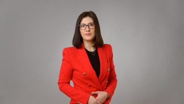 Monica Berescu (USR): Criza politică pune în pericol marile proiecte ale Moldovei finanţate prin PNRR sau SAFE, între care Spitalul Regional, A7 şi A8, dar şi achiziţia de ambulanţe noi