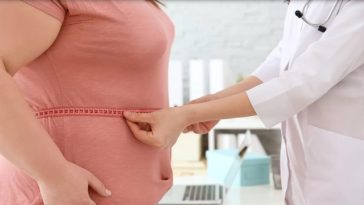 Oamenii de ştiinţă au identificat vârsta la care creşterea în greutate prezintă cel mai mare risc de deces prematur