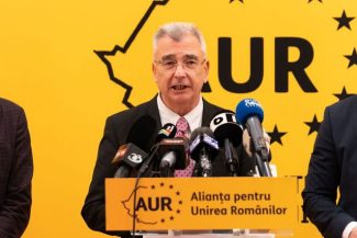 Știri de azi | Petrişor Peiu (AUR): Prin prestaţia din ultima perioadă a coaliţiei guvernamentale, costul împrumuturilor statului român a crescut cu 1 punct procentual / Bugetul a fost împovărat cu 10 miliarde de lei de cearta dintre Bolojan şi Grindeanu! - Știri de azi | 