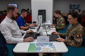 Exerciţiu internaţional de apărare cibernetică al NATO la Bucureşti / Echipele participante au avut misiunea de a apăra o infrastructură simulată împotriva a 8000 de atacuri cibernetice în timp real