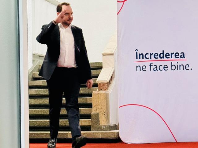 Alexandru Rogobete, după predarea mandatului de la Ministerul Sănătăţii: Acest mandat se încheie, dar munca pentru un sistem de sănătate mai corect nu se opreşte aici. Reforma nu este despre o funcţie, ci despre continuitate