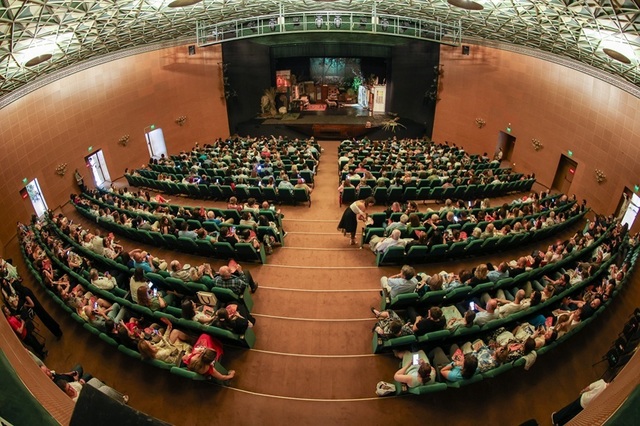 Știri de azi | Primăria şi Consiliul Judeţean Braşov nu au alocat nicio finanţare publică pentru sectorul cultural independent - Știri de azi | 