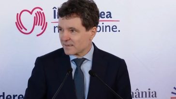 Nicuşor Dan: Avem o conjunctură parlamentară care obligă cele patru partide pro-occidentale şi minorităţile să conlucreze, pentru ca România să ducă la sfârşit obiectivele / Eu voi media, discuta, astfel încât proiecte importante să meargă mai departe