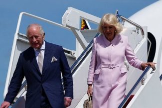 Regele Charles, însoţit de regina Camilla, a sosit în prima sa vizită de stat în SUA