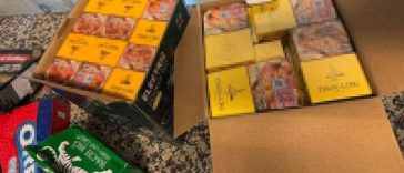 Sute de pachete de ţigări şi tutun vrac, găsite în cutii de dulciuri şi electronice în bagajele unui cetăţean vietnamez, pe Aeroportul Otopeni