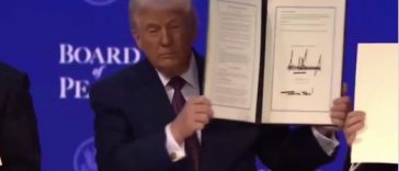 Departamentul de Stat va lansa paşapoarte în ediţie limitată „America250” cu chipul lui Trump pe ele