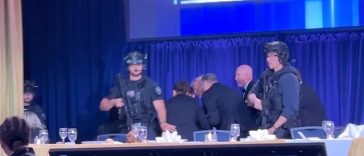 Carney, ”liniştit” că toată lumea este ”teafără” după incidentul armat de la Dineul Corespondenţilor de la Casa Albă. Kallas condamnă ”violenţa politică”. Starmer, ”şocat”