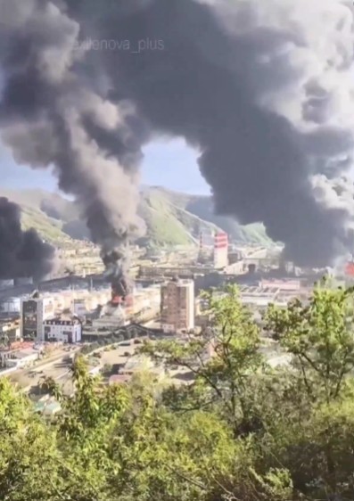 Putin acuză Ucraina că şi-a intensificat atacurile asupra ţintelor civile din Rusia, după al treilea atac din această lună asupra rafinăriei din Tuapse de la Marea Neagră – VIDEO