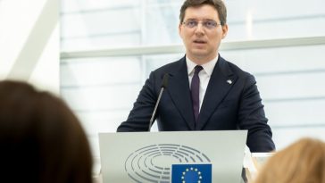 Dronă căzută la Galaţi – Victor Negrescu a transmis o solicitare oficială către Înaltul Reprezentant al UE pentru afaceri externe, Kaja Kallas, după ce o dronă rusească a încălcat spaţiul aerian naţional şi a căzut pe teritoriul ţării noastre