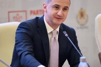 Alfred Simonis: Nu cred că vom sta foarte mult în afara guvernării/ E nevoie de un guvern stabil pro-european/ Fără PSD nu se poate face un alt guvern în Parlament, cu excepţia situaţiei în care AUR va susţine Guvernul Bolojan