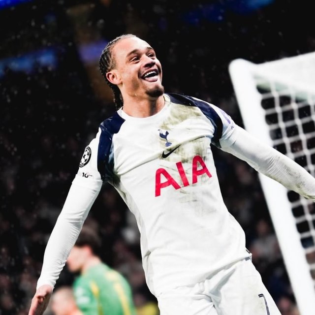 Xavi Simons anunţă că nu va mai juca până la finalul sezonului şi la Cupa Mondială, în urma unei rupturi de ligament încrucişat