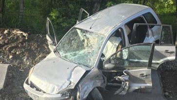 Grav accident rutier pe Transalpina, pe un tronson unde se realizau lucrări. O femeie a murit şi trei au fost rănite, după ce o şoferiţă a pierdut controlul asupra direcţiei