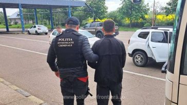 Un cetăţean româno-moldovean condamnat în Belgia pentru furtul unor produse cosmetice în valoare de peste trei milioane de euro a fost prins de poliţiştii de frontieră de la Albiţa