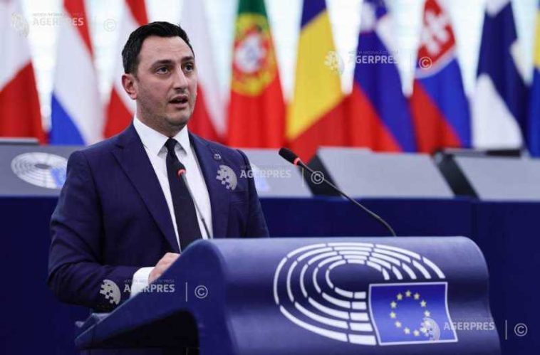 Comisarul european Glenn Micallef: Trebuie să fie mai ușor să raportezi, decât să hărțuiești oameni online