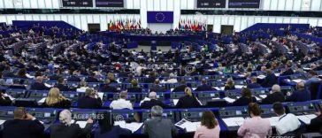 Parlamentul European cere măsuri mai dure împotriva hărțuirii cibernetice în UE