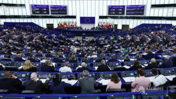 Parlamentul European cere măsuri mai dure împotriva hărțuirii cibernetice în UE