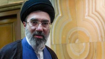 Statele Unite au suferit o ‘înfrângere rușinoasă’, susține noul lider suprem iranian